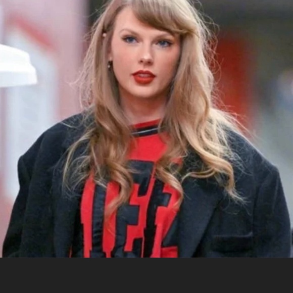 ❌SOLD VINTAGE STYLE KANSAS CITY CHIEFS SWEATSHIRT - Picture 5 of 8